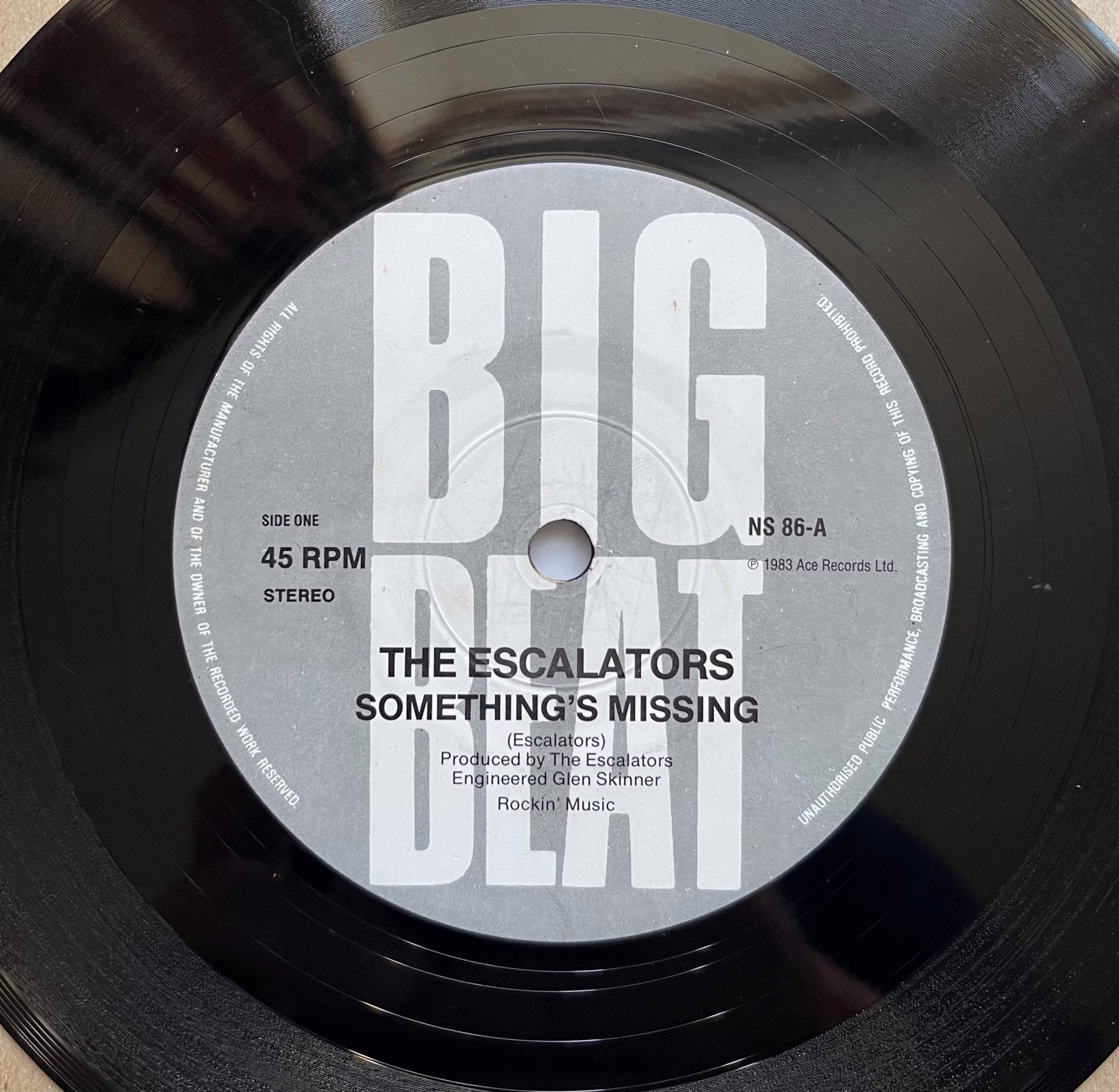 The Escalators – Something's Missing